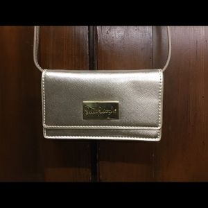 Lilly Pulitzer cross body bag in gold